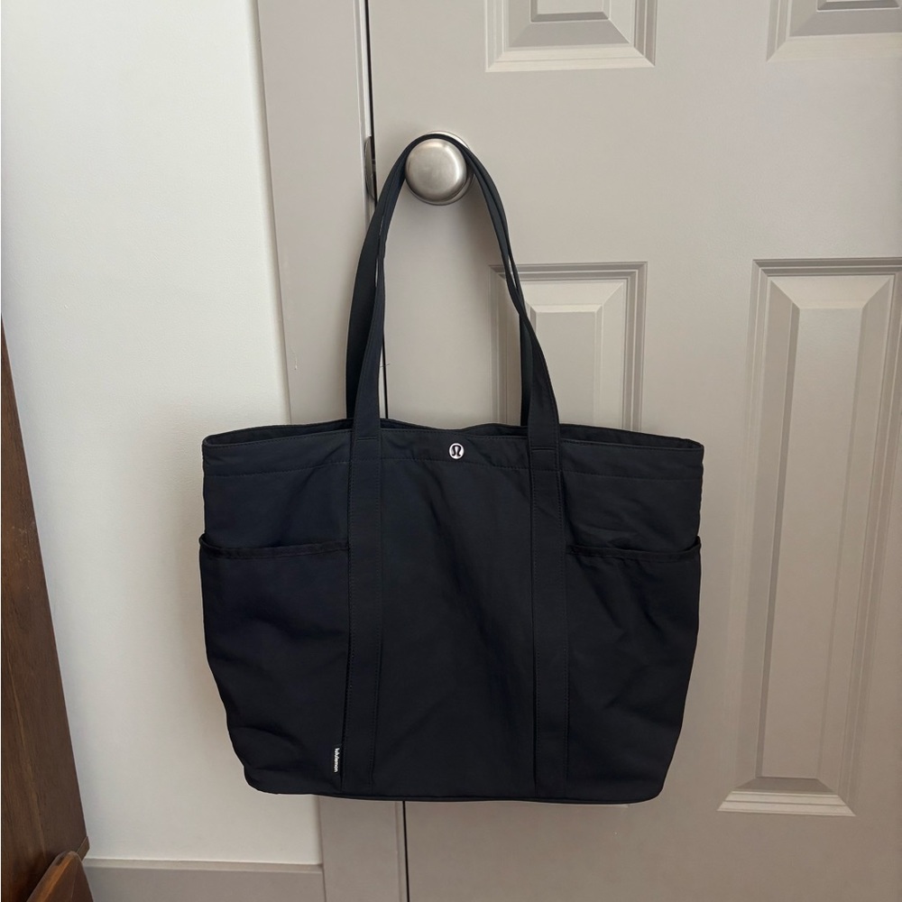 Lululemon Multi-Pocket Tote Bag